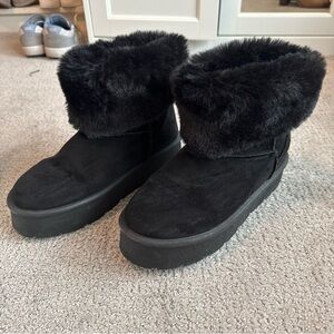 Danskin Black Faux Fur Winter Boots